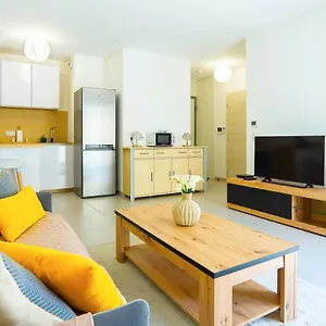 https://magnifique-rsidence-300-m-du-lac-parking-privee.hotels-rhonealpes.com